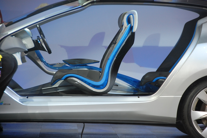 Illustration for article titled Hyundai Nuvis Concept Takes Flight With Massive Gullwing Doors